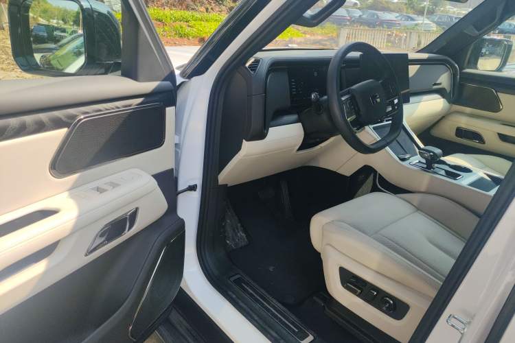 Used Polestones 01 2024 All-Purpose 7-Seater Standard Range Edition Driver Seat