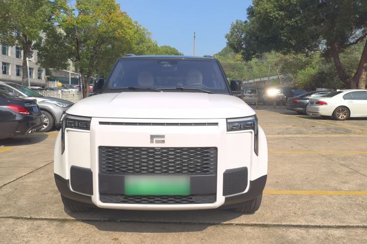 Used Polestones 01 2024 All-Purpose 7-Seater Standard Range Edition Exterior 1
