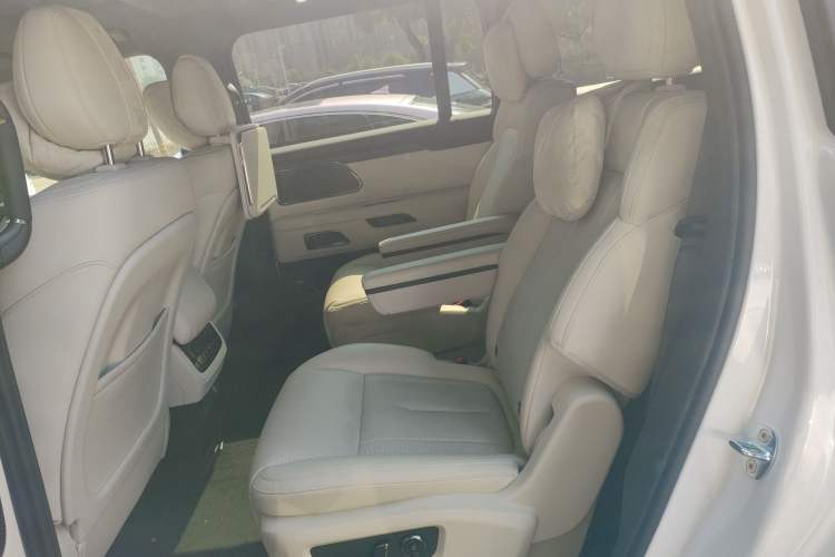 Used Polestones 01 2024 All-Purpose 7-Seater Standard Range Edition Left Rear Seat
