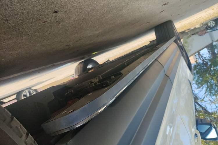 Used Polestones 01 2024 All-Purpose 7-Seater Standard Range Edition Left Side Sill