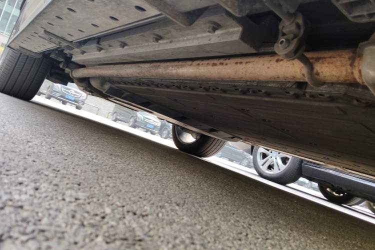 Used Polestones 01 2023 All-Purpose 7-Seater Version Chassis Front Right