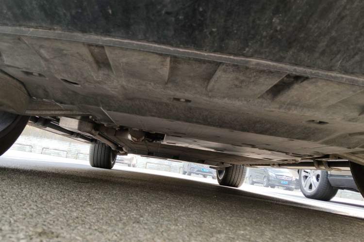 Used Polestones 01 2023 All-Purpose 7-Seater Version Chassis Front
