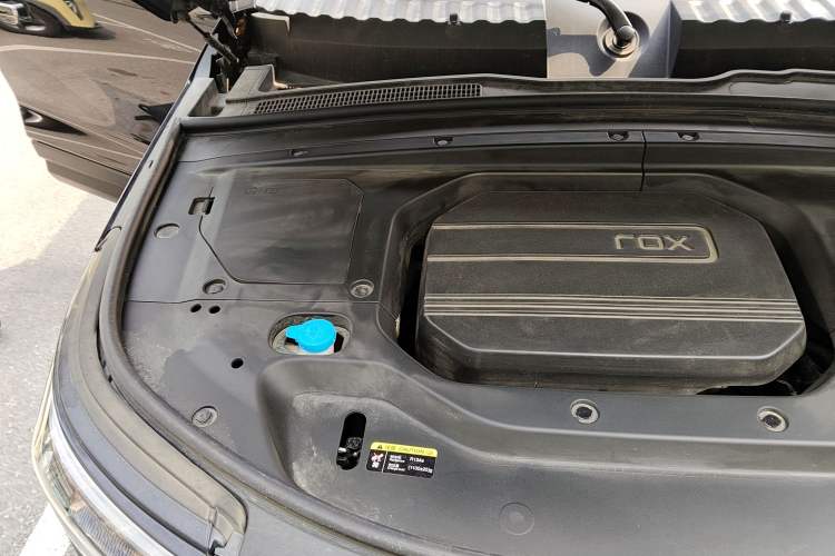 Used Polestones 01 2023 All-Purpose 7-Seater Version Engine Bay Right