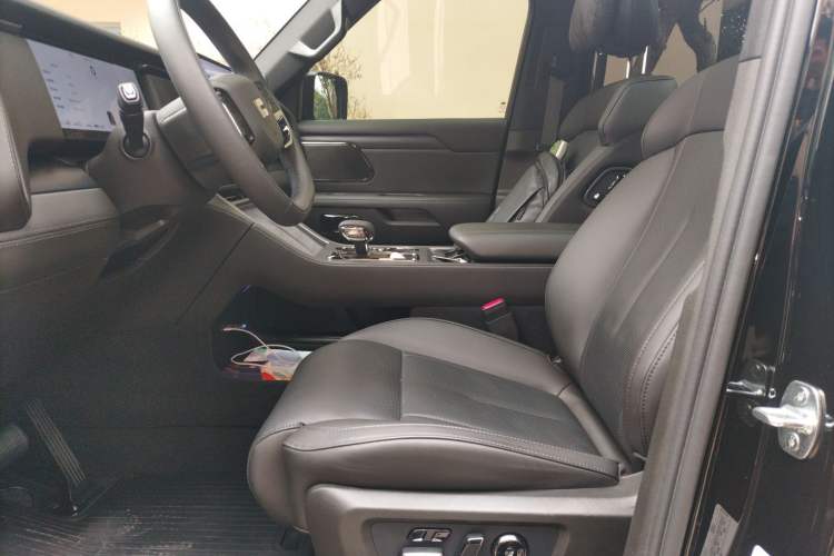 Used Polestones 01 2023 Deluxe 6-Seater Version Left Front Seat