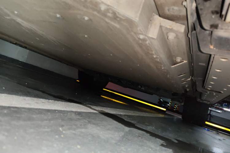 Used Polestones 01 2023 All-Purpose 7-Seater Version Chassis Front Left