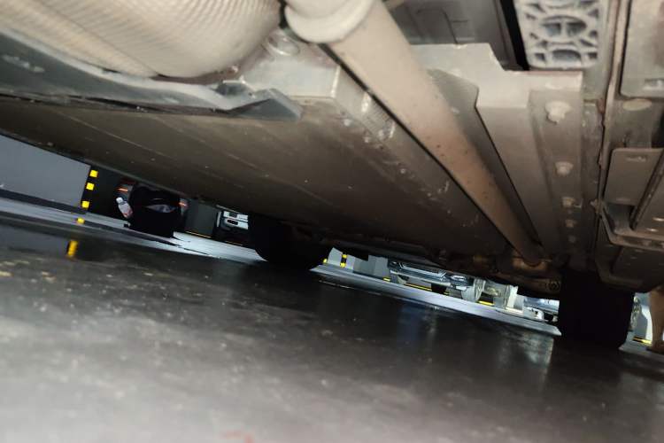 Used Polestones 01 2023 All-Purpose 7-Seater Version Chassis Rear Right