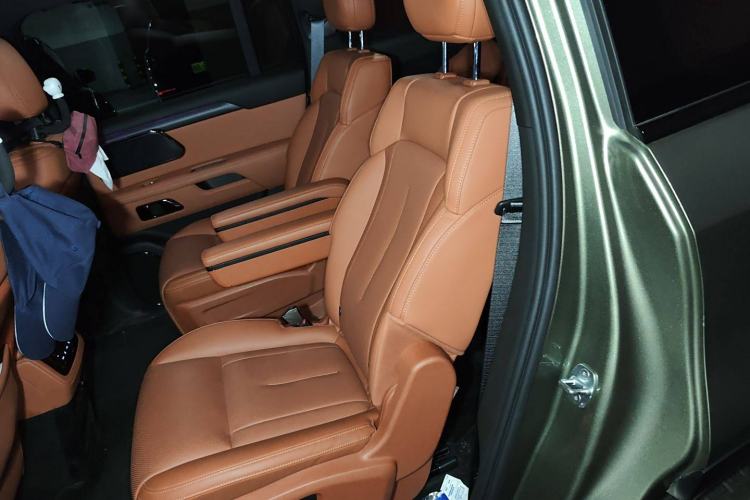 Used Polestones 01 2023 All-Purpose 7-Seater Version Left Rear Seat