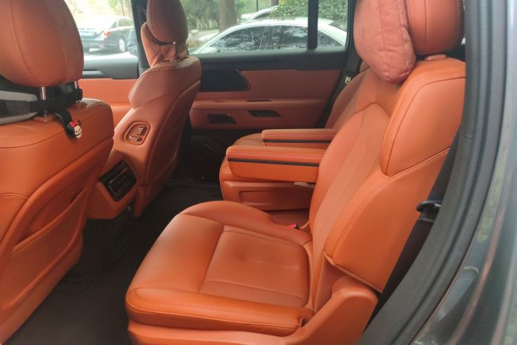 Used Polestones 01 2023 All-Purpose 7-Seater Version Left Rear Seat