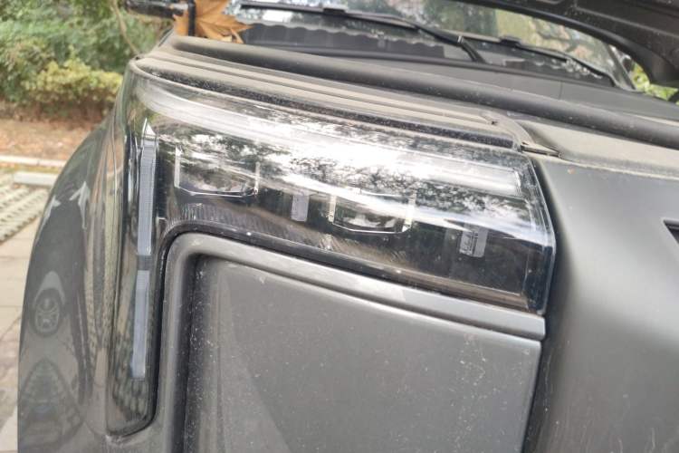 Used Polestones 01 2023 All-Purpose 7-Seater Version Right Front Headlight