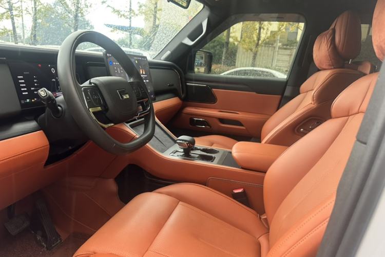 Used Polestones 01 2023 All-Purpose 7-Seater Version Interior 5