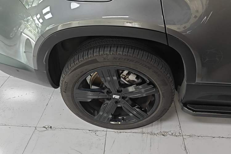 Used Polestones 01 2024 Deluxe 6-Seater Standard Range Version Right Rear Wheel Hub