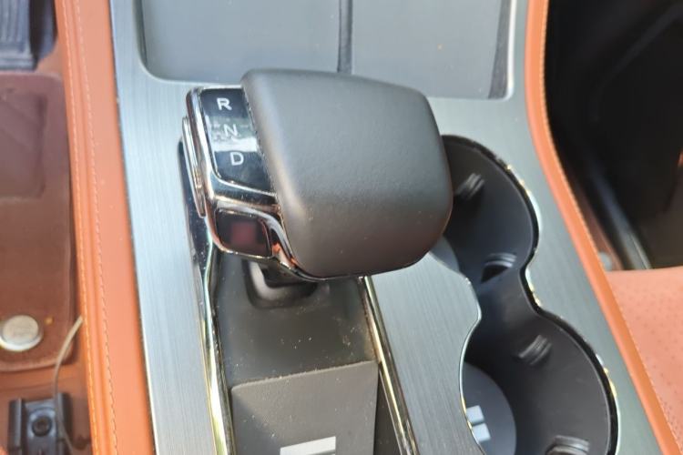 Used Polestones 01 2024 All-Purpose 7-Seater Standard Range Edition Gear Lever