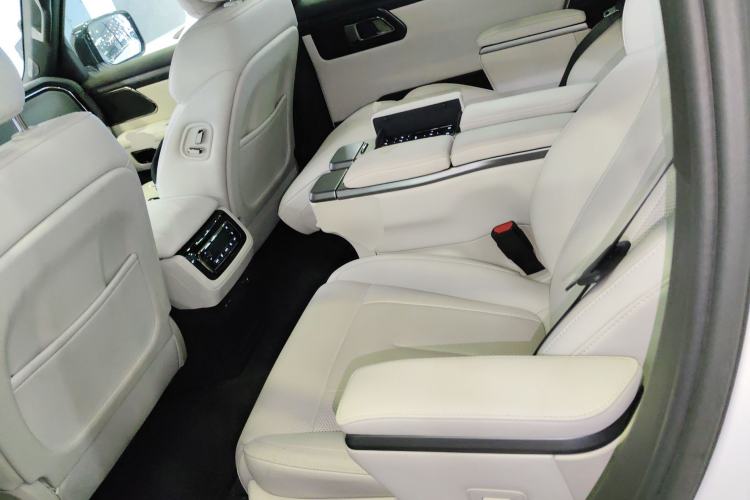 Used Polestones 01 2024 Deluxe 6-Seater Standard Range Version Left Rear Seat