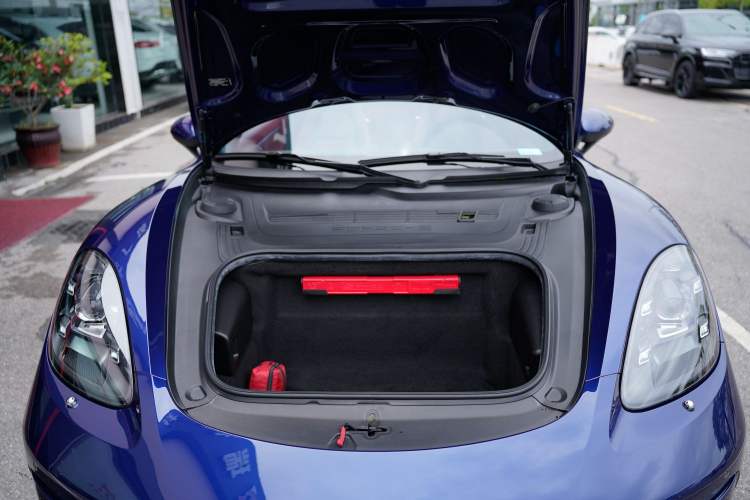Used Porsche 718 2020 Boxster 2.0T Engine Bay