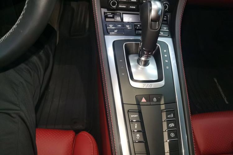 Used Porsche 718 2020 Cayman 2.0T Gear Lever