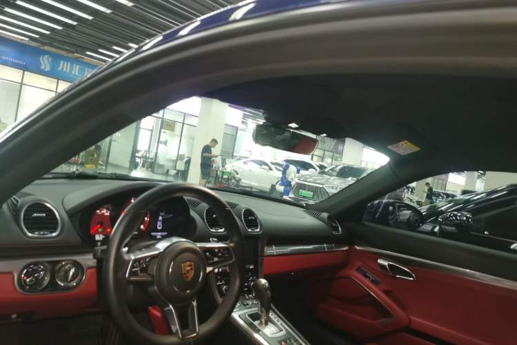 Used Porsche 718 2020 Cayman 2.0T Headliner