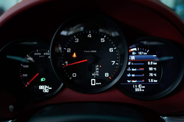 Used Porsche 718 2020 Boxster 2.0T Interior 6