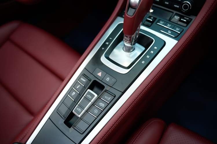 Used Porsche 718 2020 Boxster 2.0T Interior 7