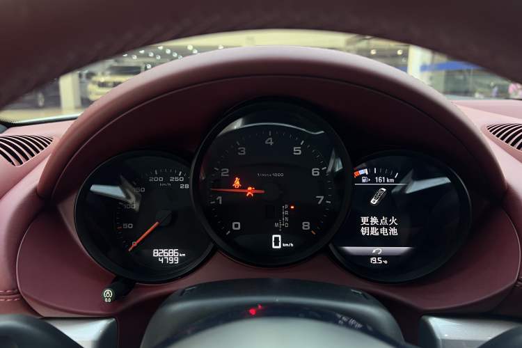Used Porsche 718 2016 Cayman 2.0T Odometer Close Up