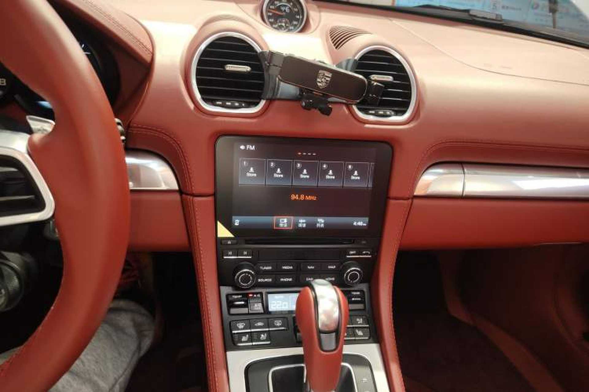 Used Porsche 718 2022 Boxster 2.0T Audio And AC Panel