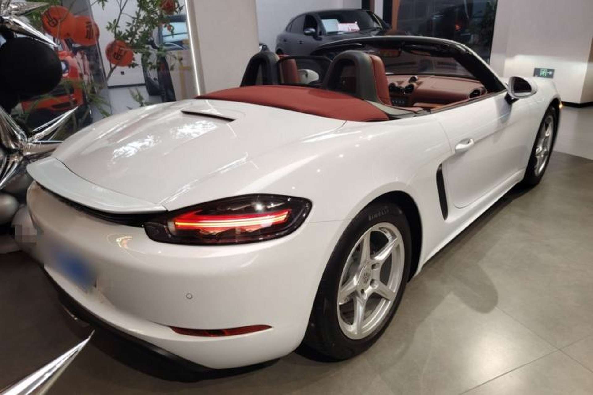 Used Porsche 718 2022 Boxster 2.0T Rear Right 45 Deg