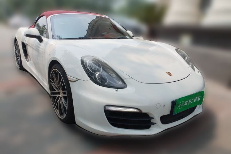 Used Porsche 718  Front Right 45 Deg
