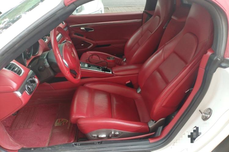 Used Porsche 718  Left Front Seat