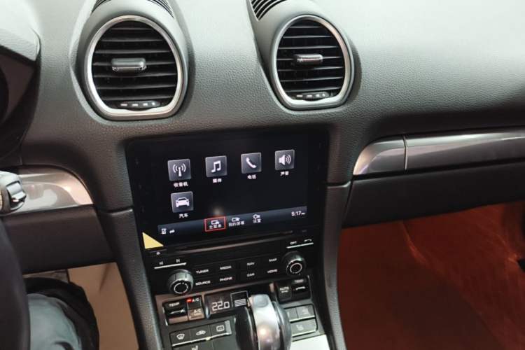 Used Porsche 718 2016 Cayman 2.0T Audio And AC Panel