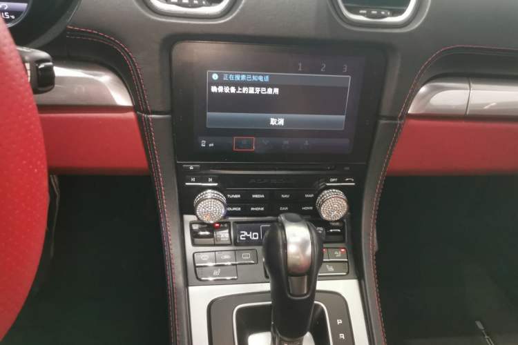 Used Porsche 718 2016 Cayman 2.0T Audio And AC Panel