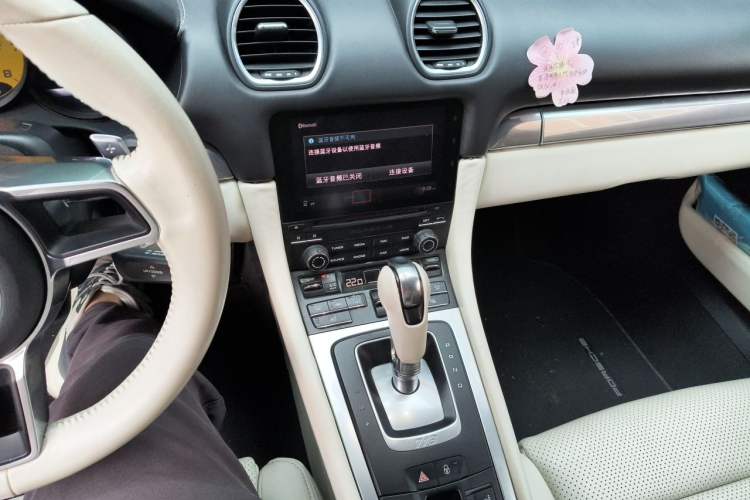 Used Porsche 718 2016 Boxster 2.0T Audio And AC Panel