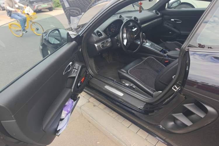 Used Porsche 718 2016 Cayman 2.0T Driver Seat