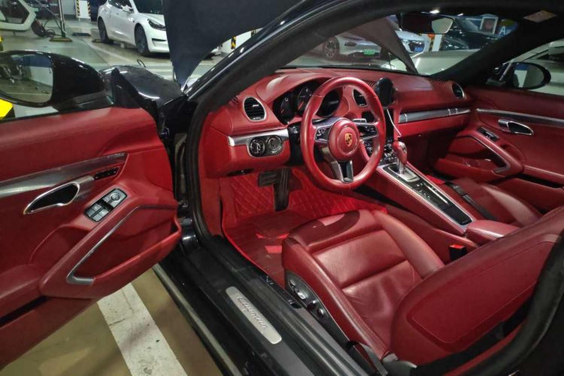 Used Porsche 718 2016 Cayman 2.0T Driver Seat