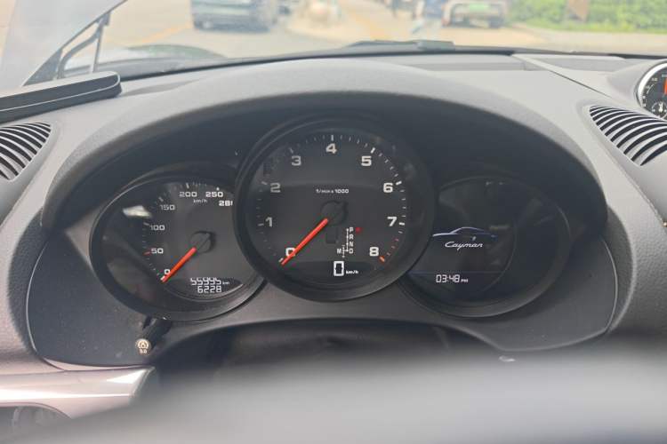 Used Porsche 718 2016 Cayman 2.0T Instrument Cluster