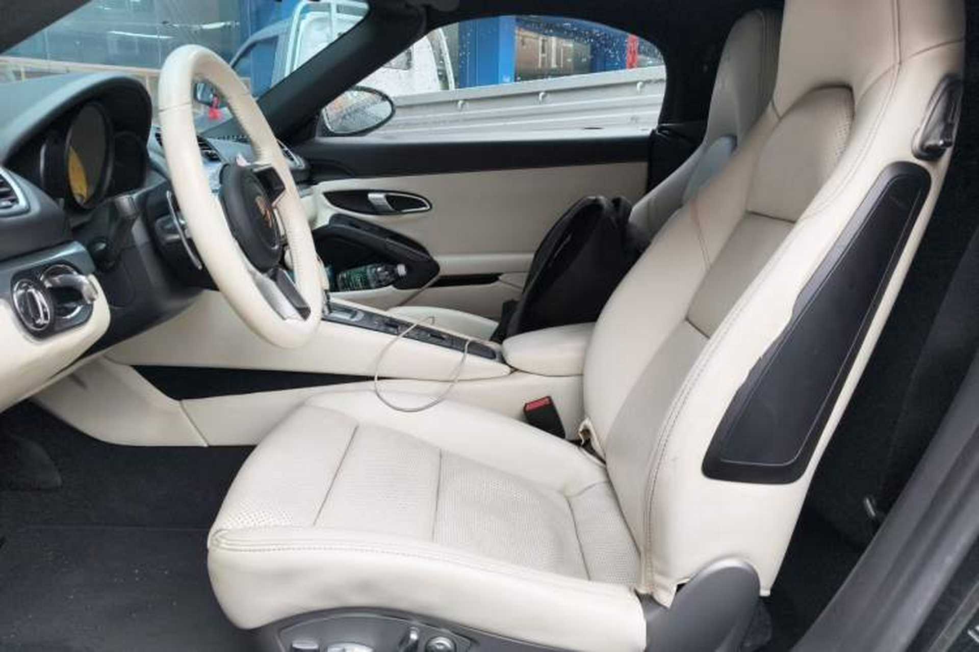 Used Porsche 718 2016 Boxster 2.0T Left Front Seat