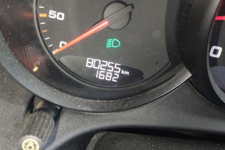 Used Porsche 718 2016 Boxster 2.0T Odometer Close Up