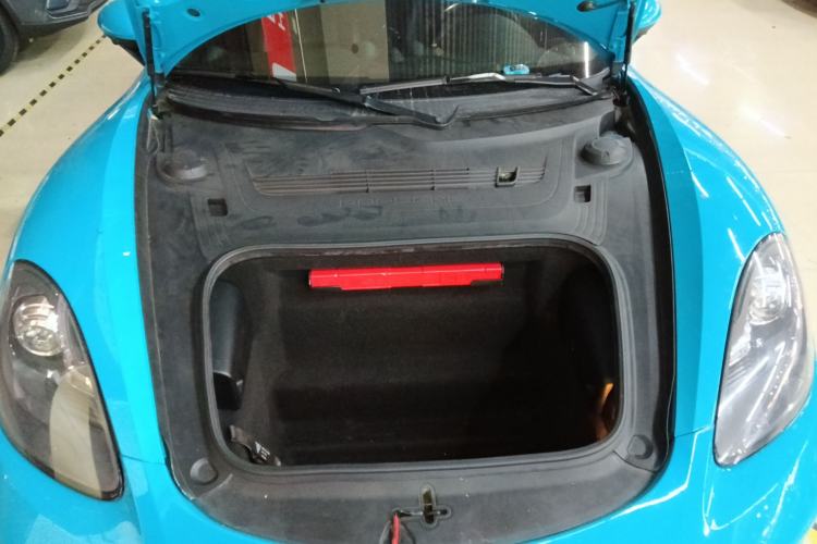 Used Porsche 718 2016 Cayman 2.0T Engine Bay