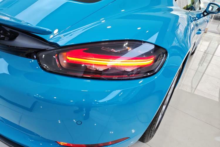 Used Porsche 718 2016 Cayman 2.0T Exterior 3