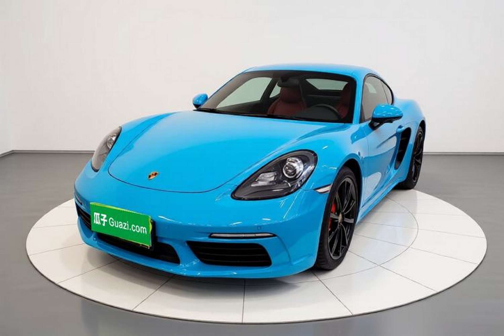 Used Porsche 718 2016 Cayman 2.0T Front Left 45 Deg