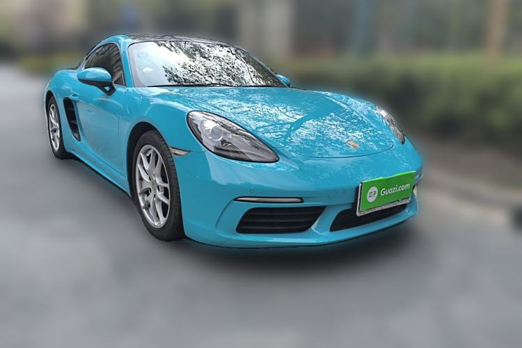 Used Porsche 718 2016 Cayman 2.0T Front Right 45 Deg