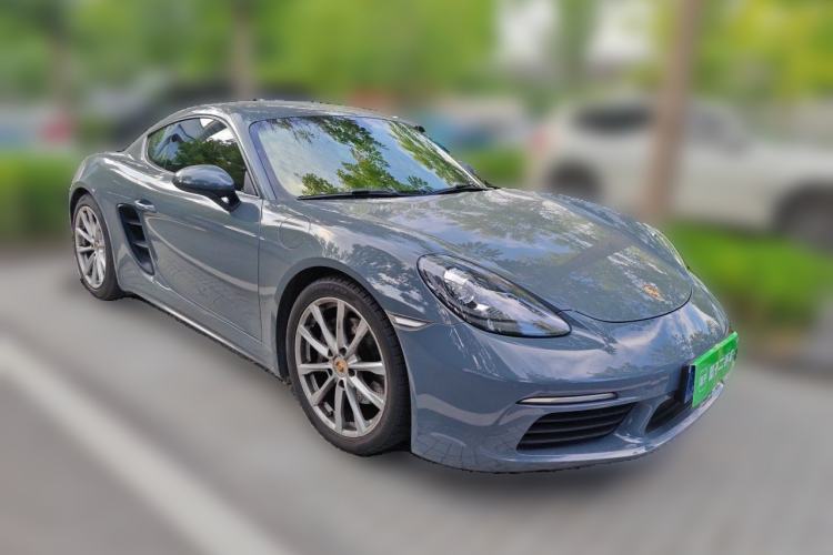 Used Porsche 718 2016 Cayman 2.0T Front Right 45 Deg