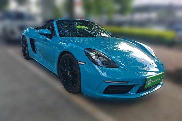 Used Porsche 718 2016 Boxster 2.0T Front Right 45 Deg
