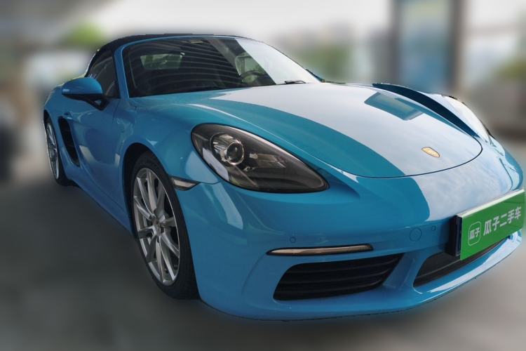 Used Porsche 718 2016 Boxster 2.0T Front Right 45 Deg