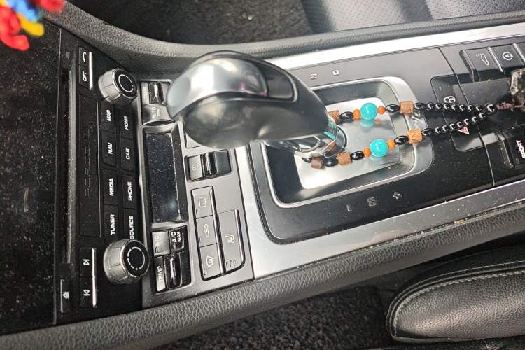 Used Porsche 718 2016 Cayman 2.0T Gear Lever
