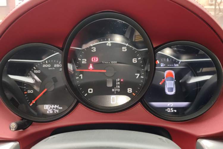 Used Porsche 718 2016 Cayman 2.0T Instrument Cluster