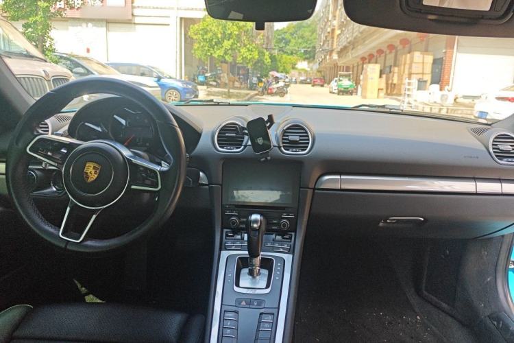 Used Porsche 718 2016 Cayman 2.0T Interior 2