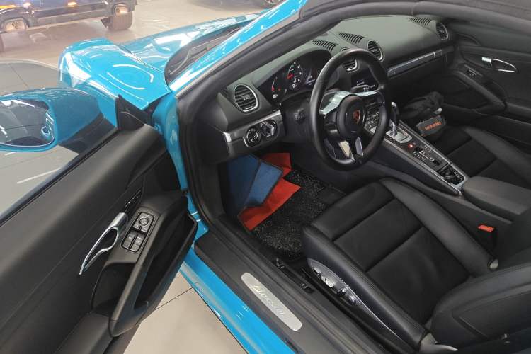 Used Porsche 718 2016 Boxster 2.0T Interior 3