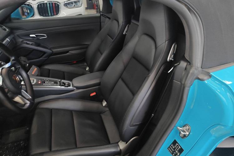 Used Porsche 718 2016 Boxster 2.0T Interior 4