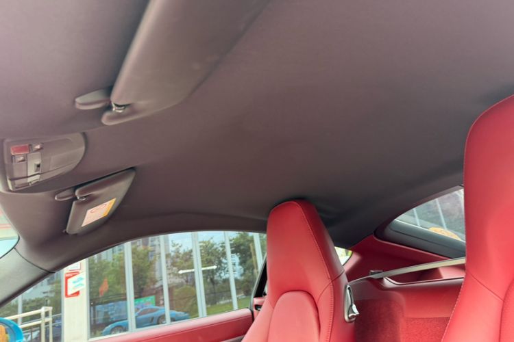 Used Porsche 718 2016 Cayman 2.0T Interior 7