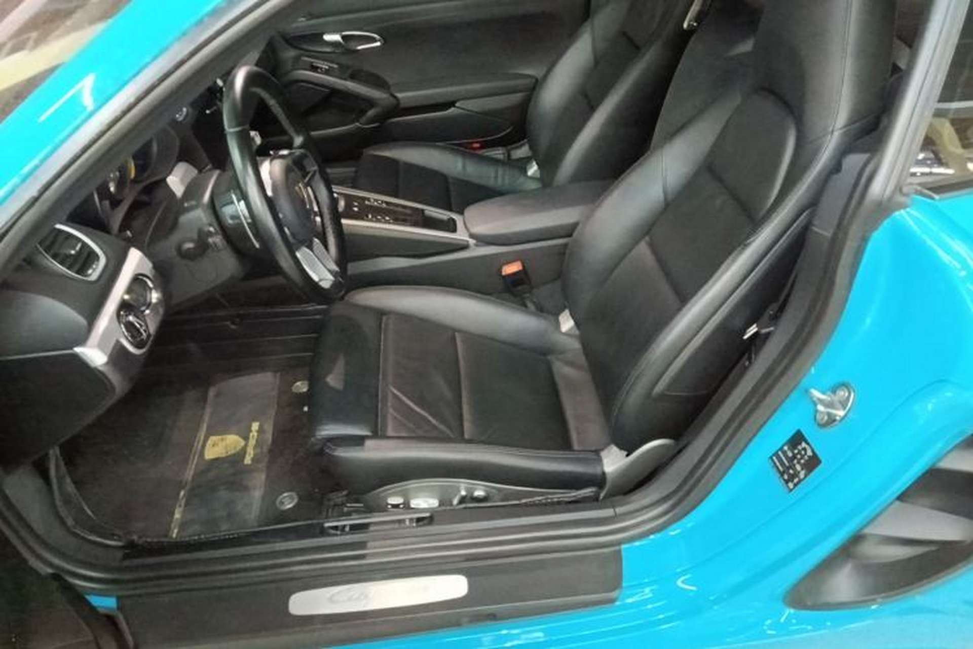 Used Porsche 718 2016 Cayman 2.0T Left Front Seat