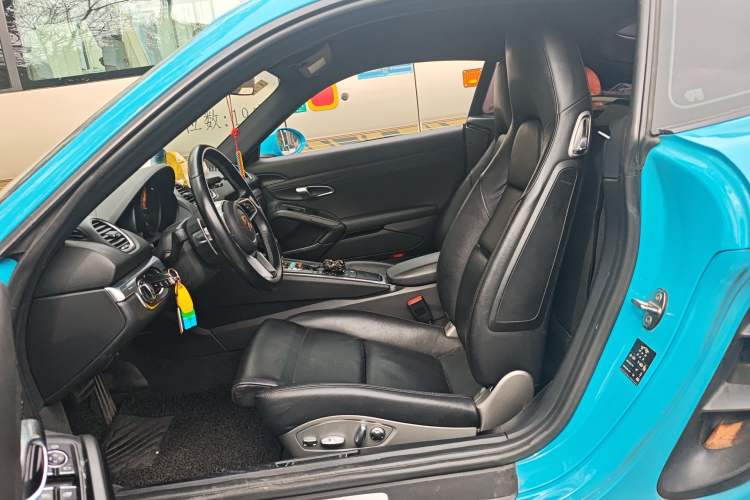 Used Porsche 718 2016 Cayman 2.0T Left Front Seat